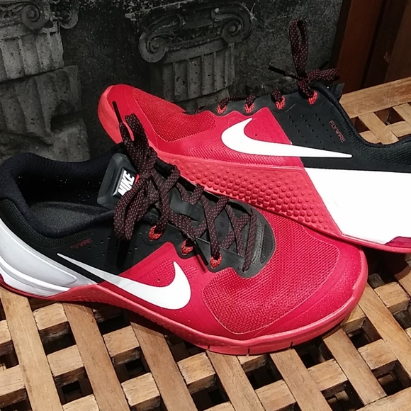 NIKE Flywire shoes - Picture 15 of 16